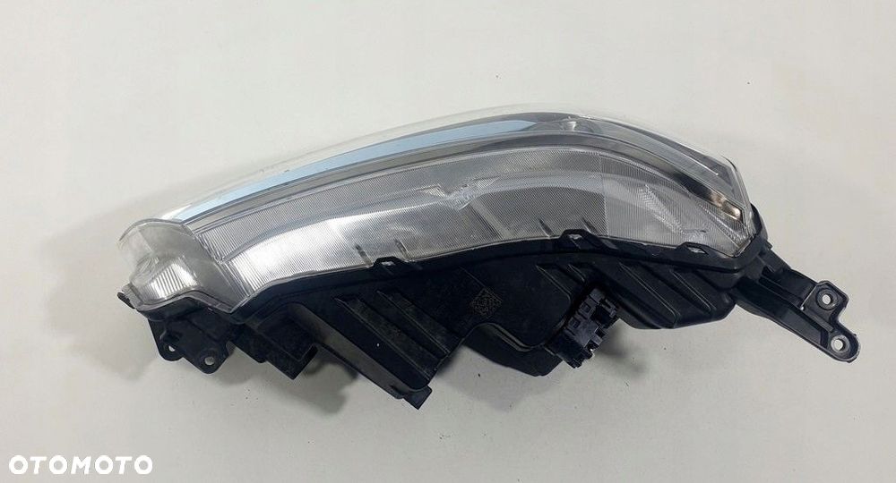 Suzuki Vitara Reflektor Prawy KOITO 100-7R016 - 2