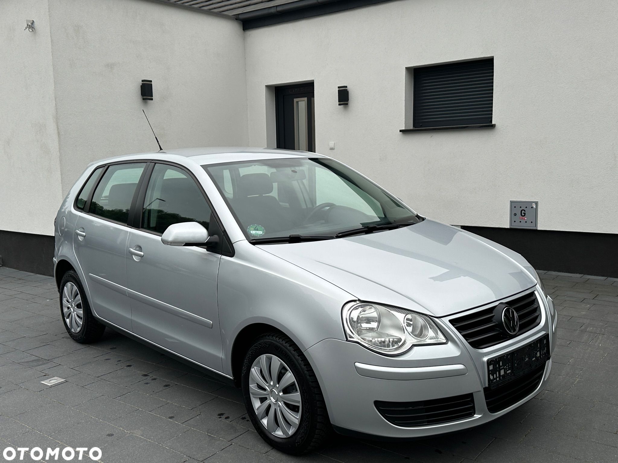 Volkswagen Polo - 1