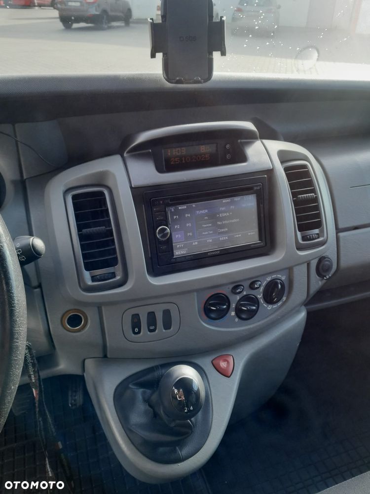 Opel Vivaro - 14