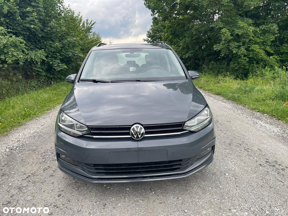 Volkswagen Touran - 2