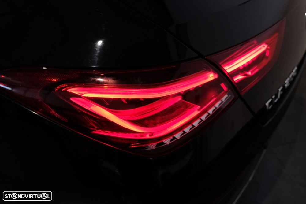 Mercedes-Benz CLA 200 Shooting Brake AMG Line Aut. - 25