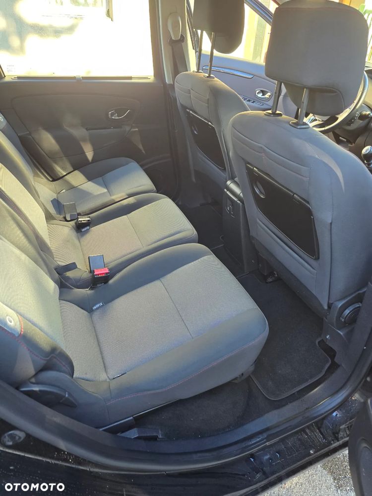 Renault Grand Scenic - 19