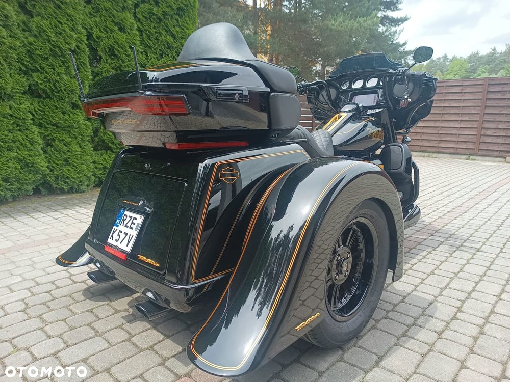 Harley-Davidson FLHTCU Ultra - 4