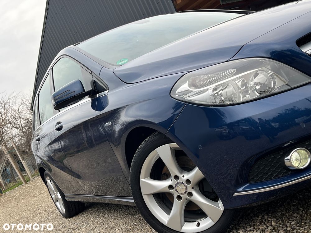 Mercedes-Benz Klasa B 180 (BlueEFFICIENCY) - 3