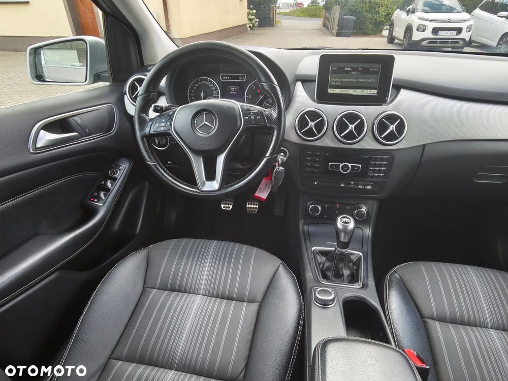 Mercedes-Benz Klasa B 180 CDI - 24
