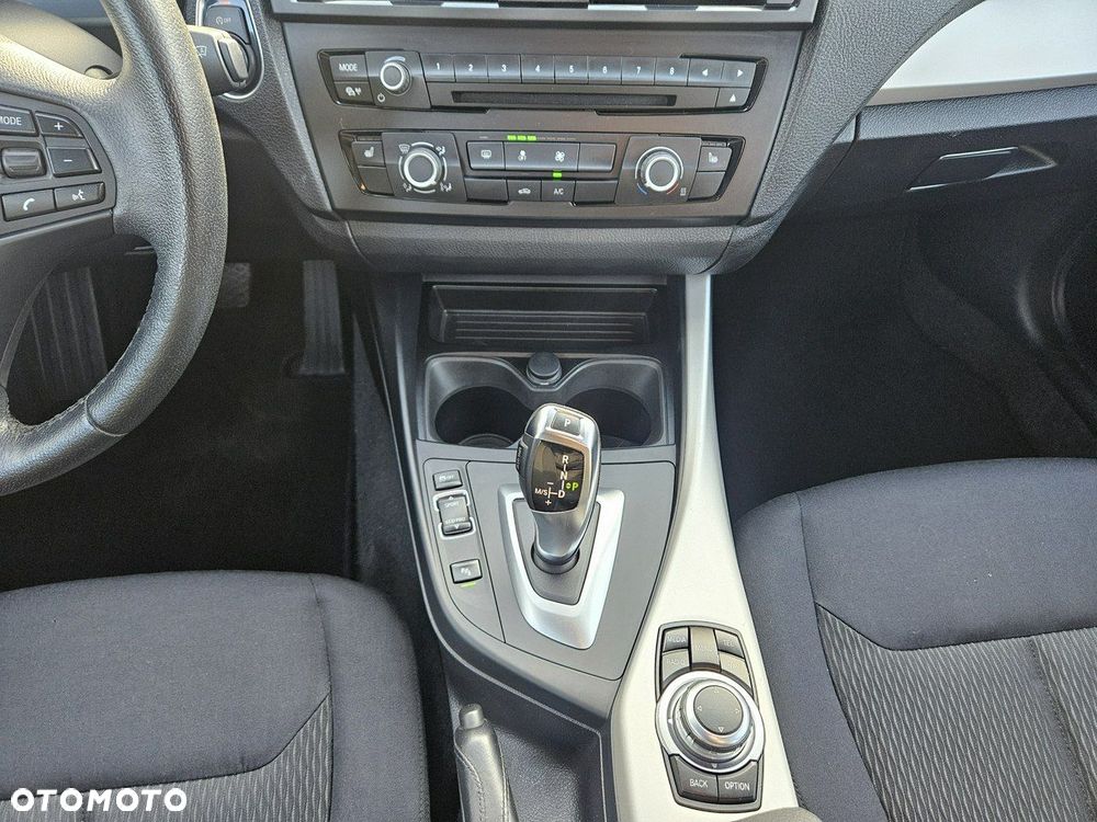 BMW Seria 1 116i Sport Line - 31