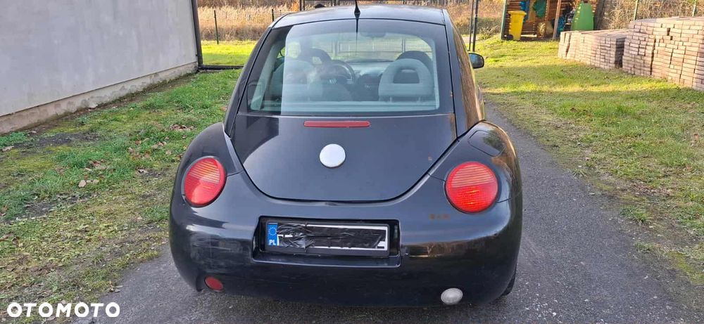 Volkswagen New Beetle - 5