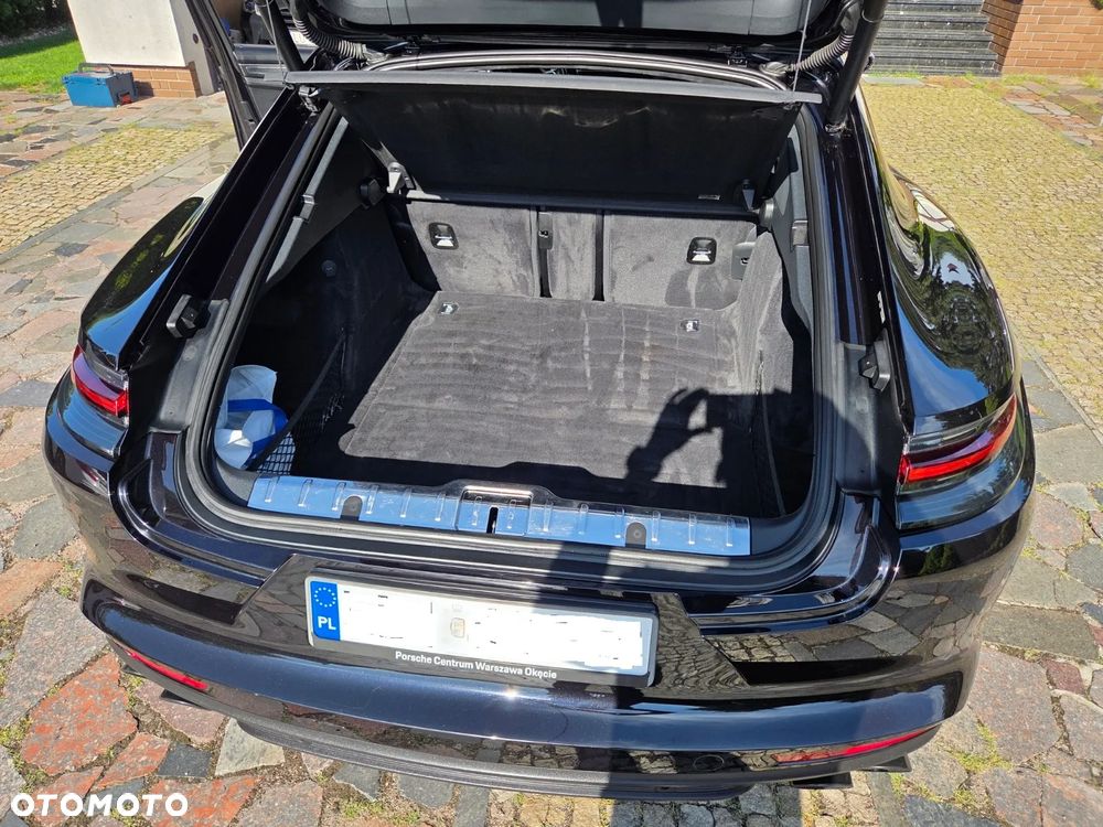Porsche Panamera Turbo - 12