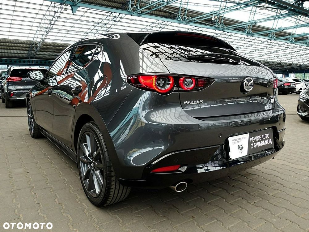 Mazda 3 - 10