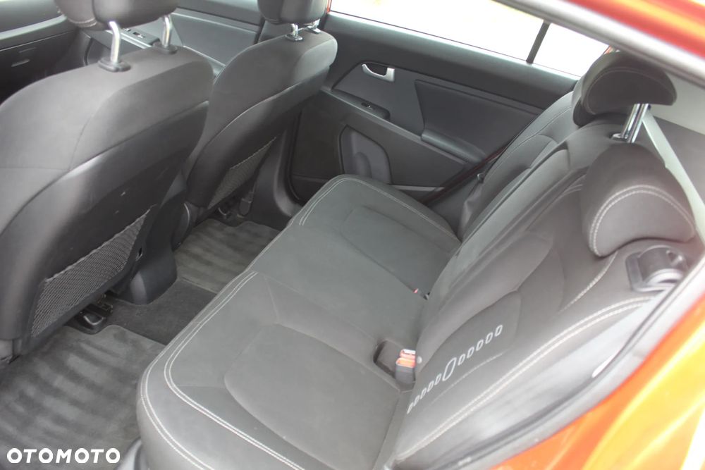 Kia Sportage 2.0 d Tour 2WD - 12