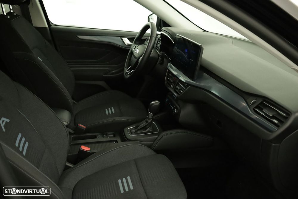 Ford Focus SW - 21