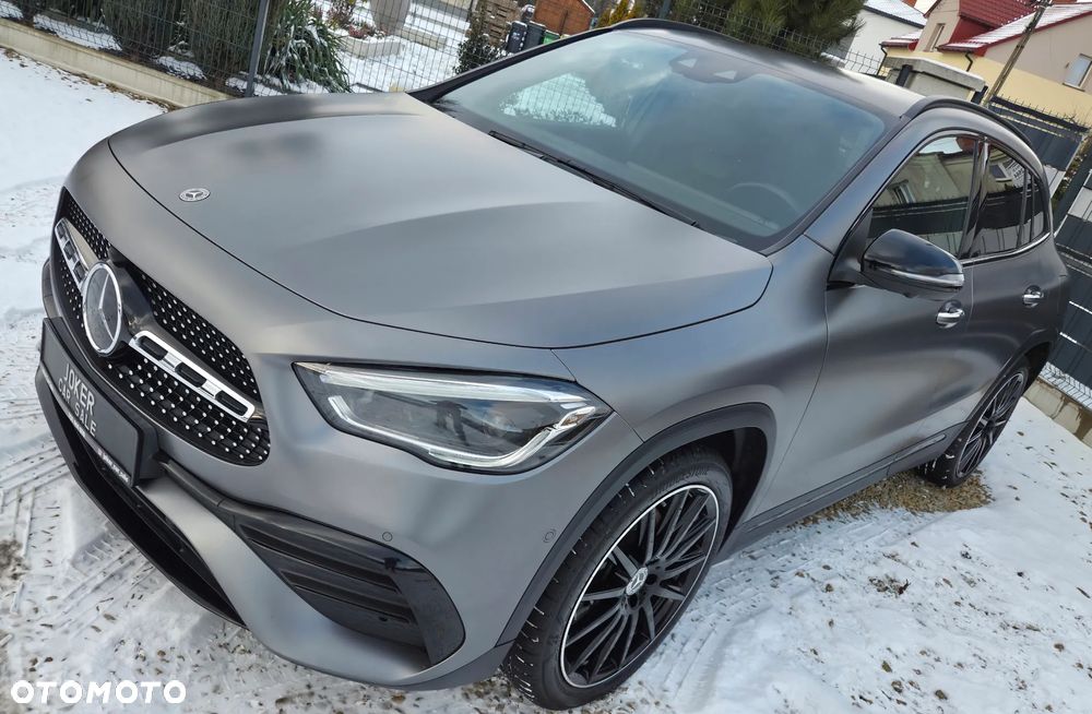 Mercedes-Benz GLA 250e AMG Line - 2