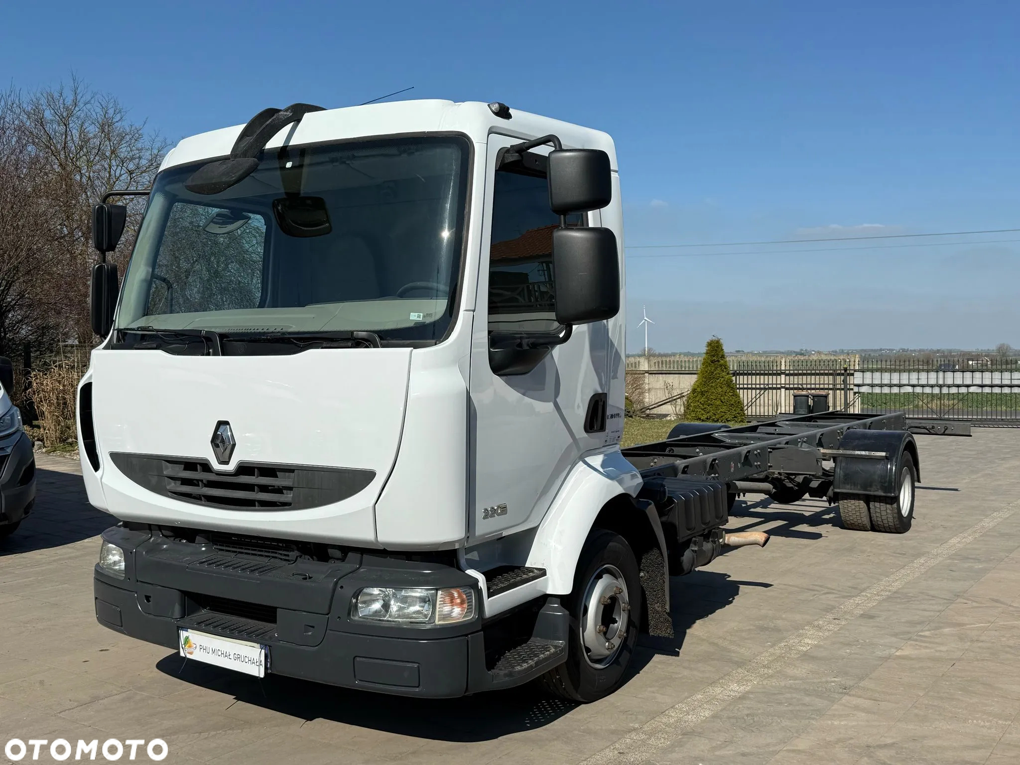 Renault Midlum 220 DXI - 3