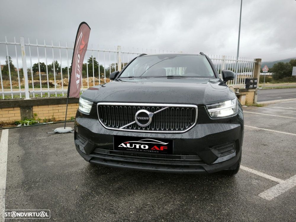 Volvo XC 40 1.5 T2 Momentum Core - 2