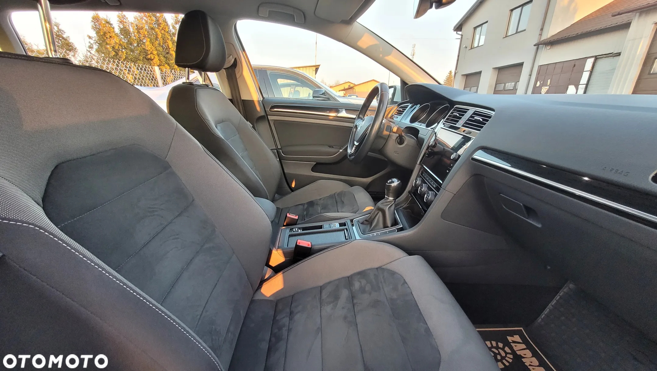 Volkswagen Golf VII 1.5 TSI BMT Evo Highline - 10