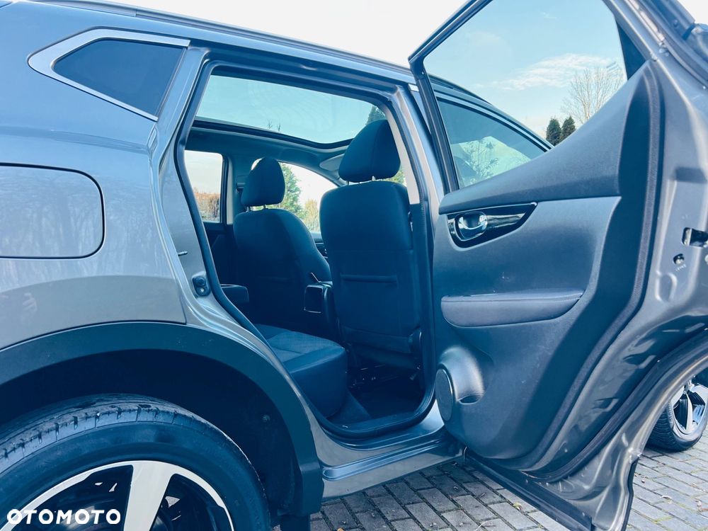 Nissan Qashqai 1.2 DIG-T Xtronic N-Connecta - 12