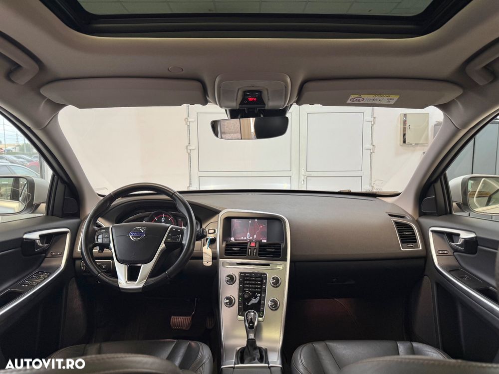 Volvo XC 60 D4 Geartronic Summum - 9