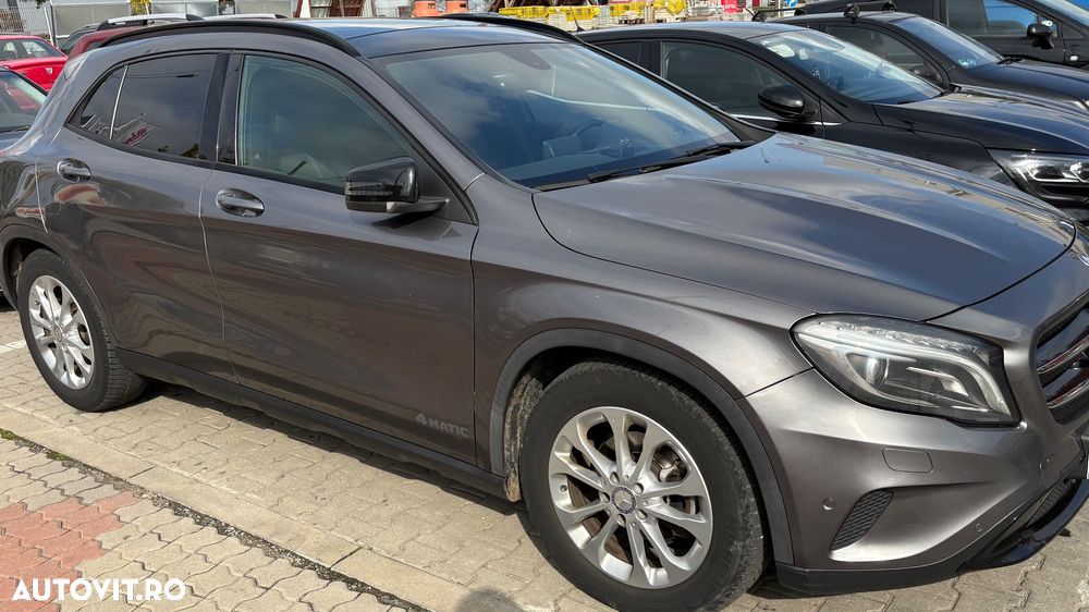 Mercedes-Benz GLA 220 CDI 4Matic 7G-DCT - 10