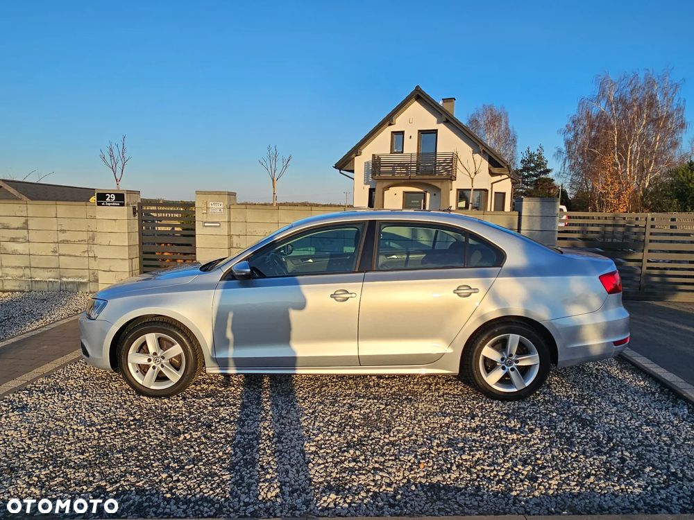 Volkswagen Jetta 1.4 TSI Comfortline - 3
