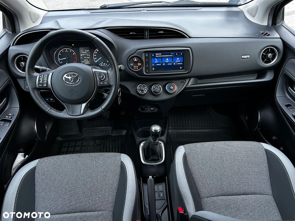 Toyota Yaris 1.5 20th Anniversary - 12
