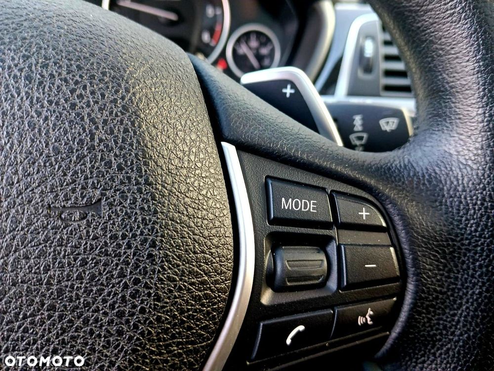 BMW Seria 3 320d xDrive Luxury Line Purity sport - 32