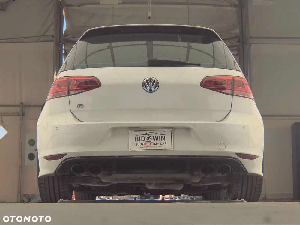 Volkswagen Golf - 7