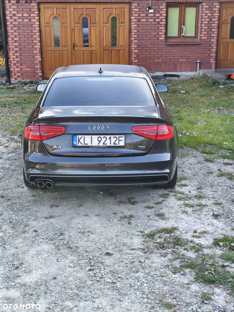 Audi A4 Limousine - 2