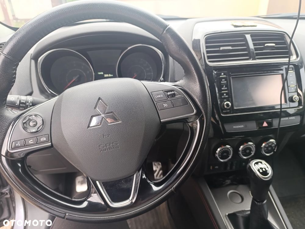 Mitsubishi ASX 1.6 Black Edition - 8