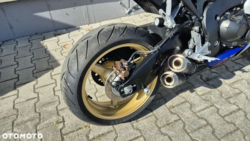 Honda CBR - 17
