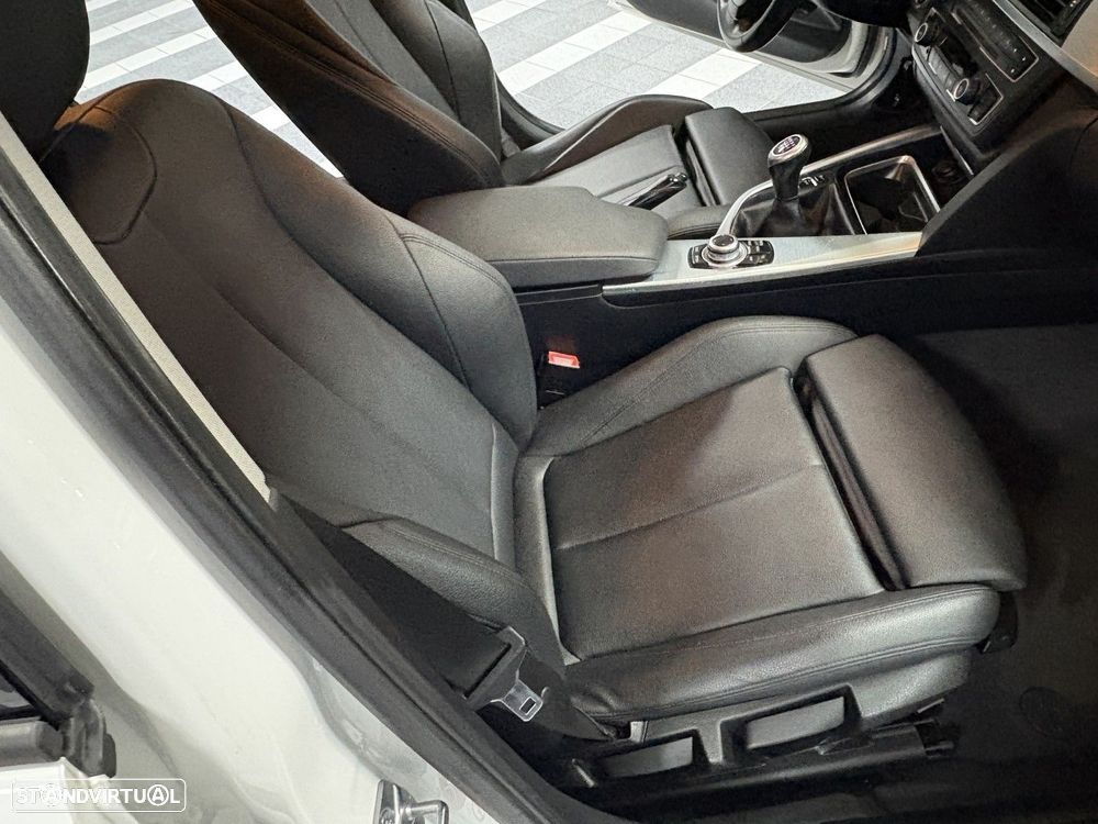 BMW 316 d Line Sport Shadow - 26