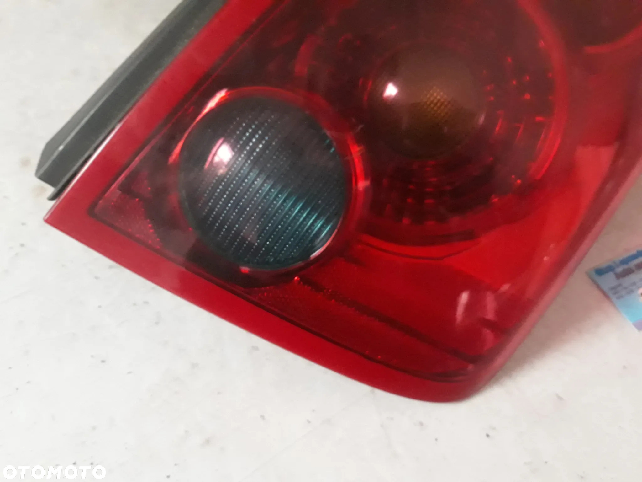 LAMPA PRAWY TYŁ NISSAN PRIMERA P12  HB 89025260 - 3