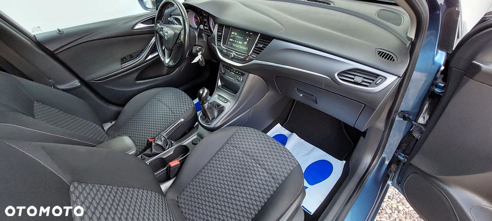 Opel Astra 1.4 Turbo Dynamic - 29