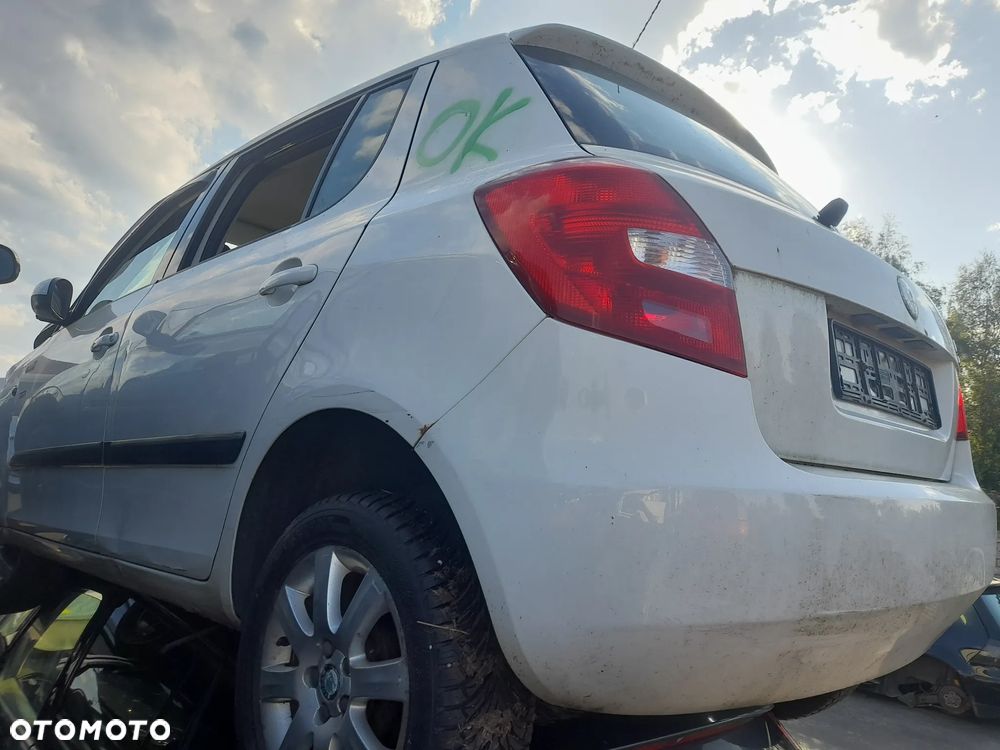 SKODA FABIA II 10-14 1.6 TDI - PRZELĄCZNIK ZESPOLONY PAJĄK - 9
