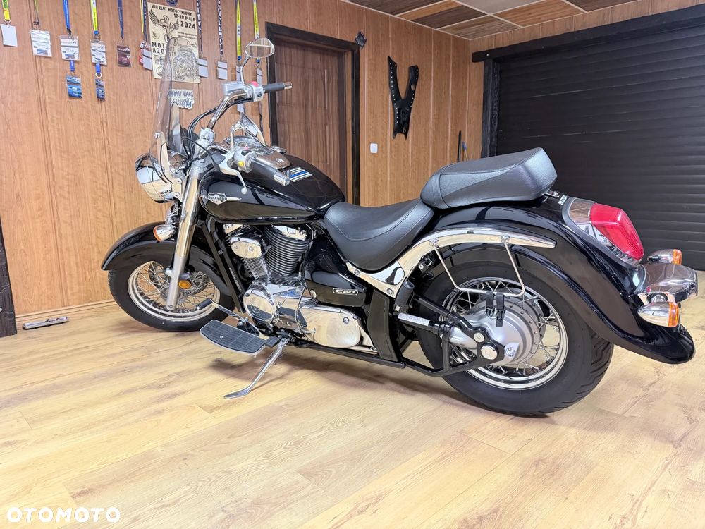 Suzuki Boulevard - 2