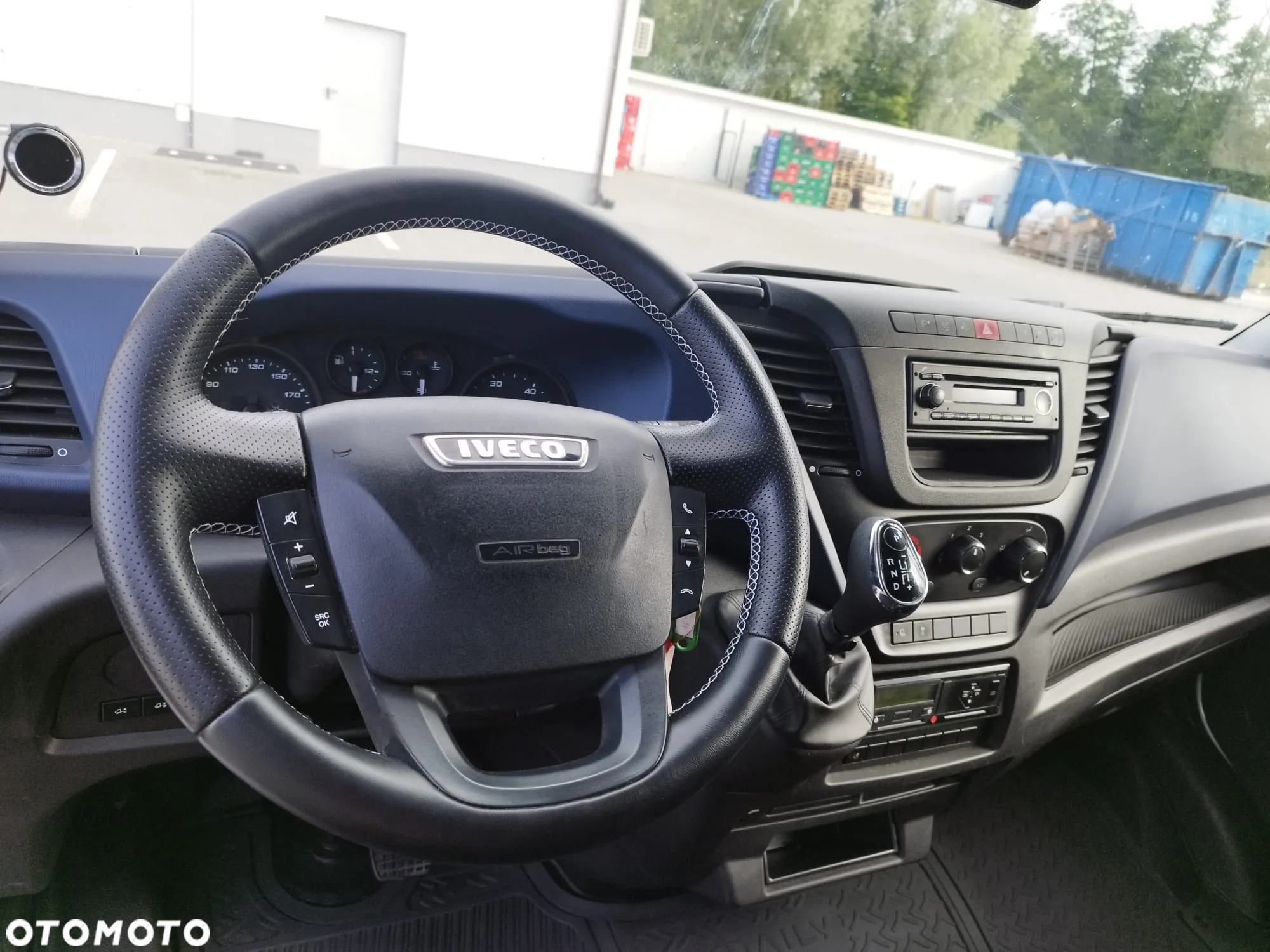 Iveco DAILY - 28