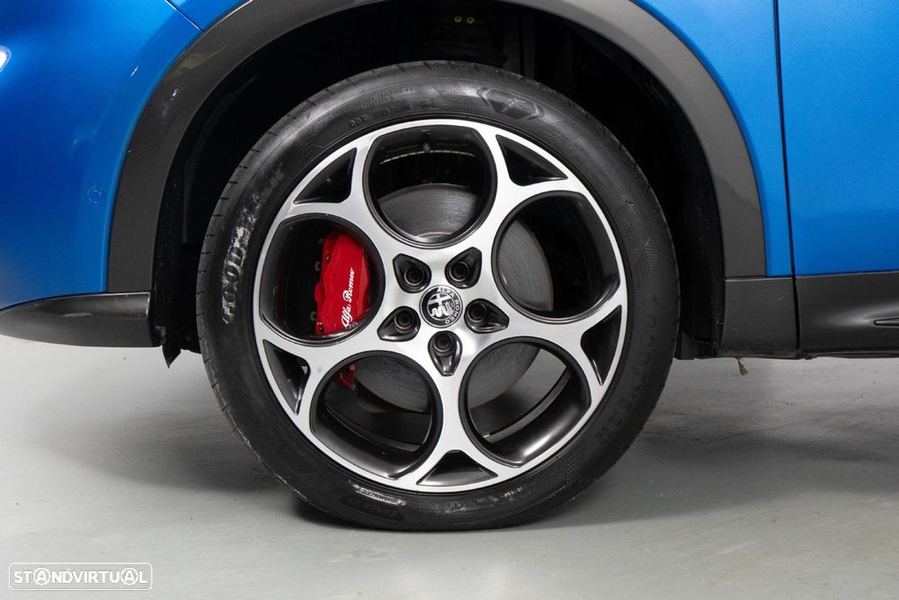 Alfa Romeo Tonale 1.3 Plug-In Hybrid Veloce e-AWD - 19