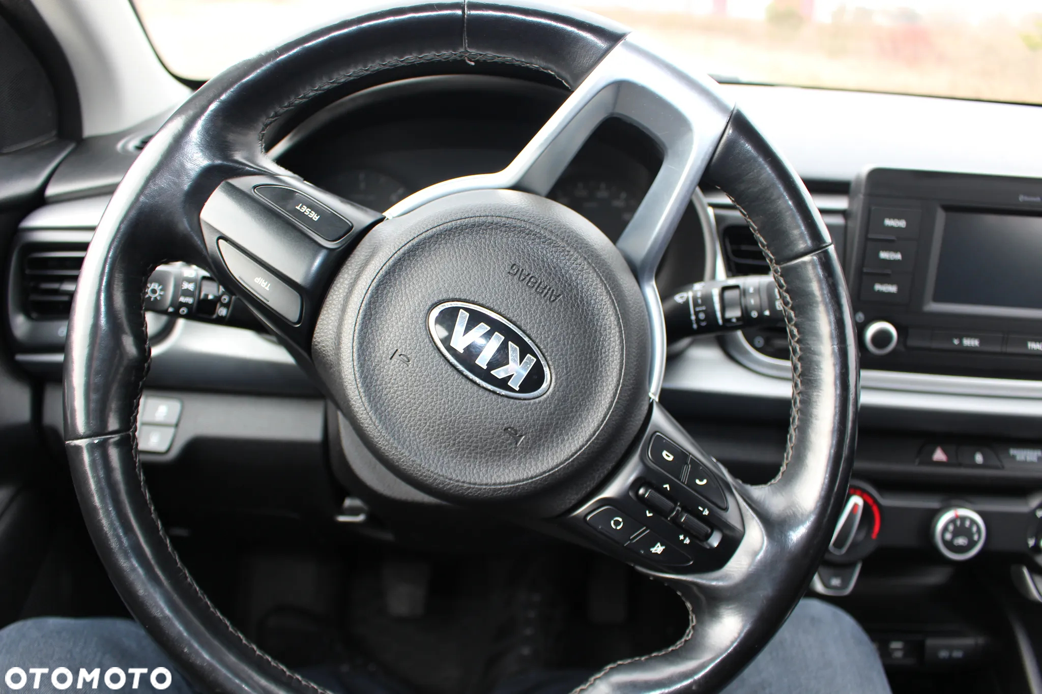 Kia Rio 1.4 crdi M - 5