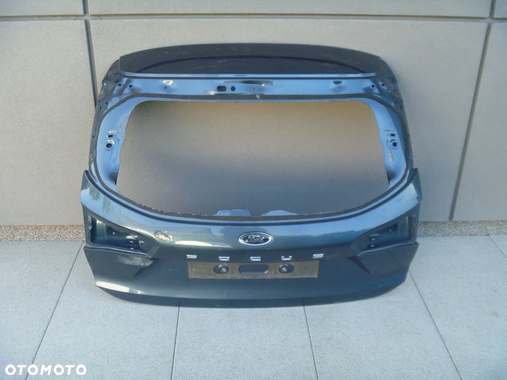 FORD FOCUS MK4 KOMBI POKRYWA KLAPA BAGAŻNIKA - 1