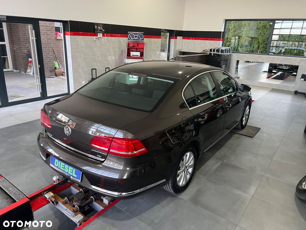 Volkswagen Passat 1.6 TDI (BlueMotion Technology) Comfortline - 9