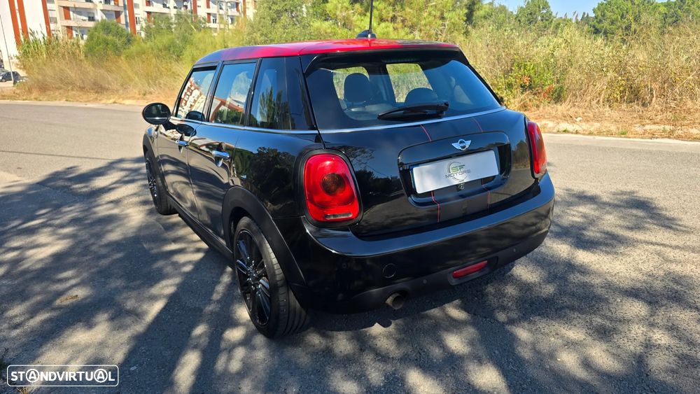 MINI 5 Portas Cooper D - 13