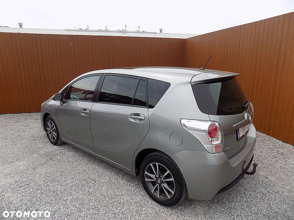Toyota Verso 2.0 D-4D Life - 3