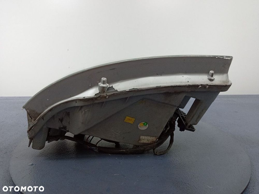 TATA INDICA V2 07- REFLEKTOR PRAWY LAMPA EU - 8
