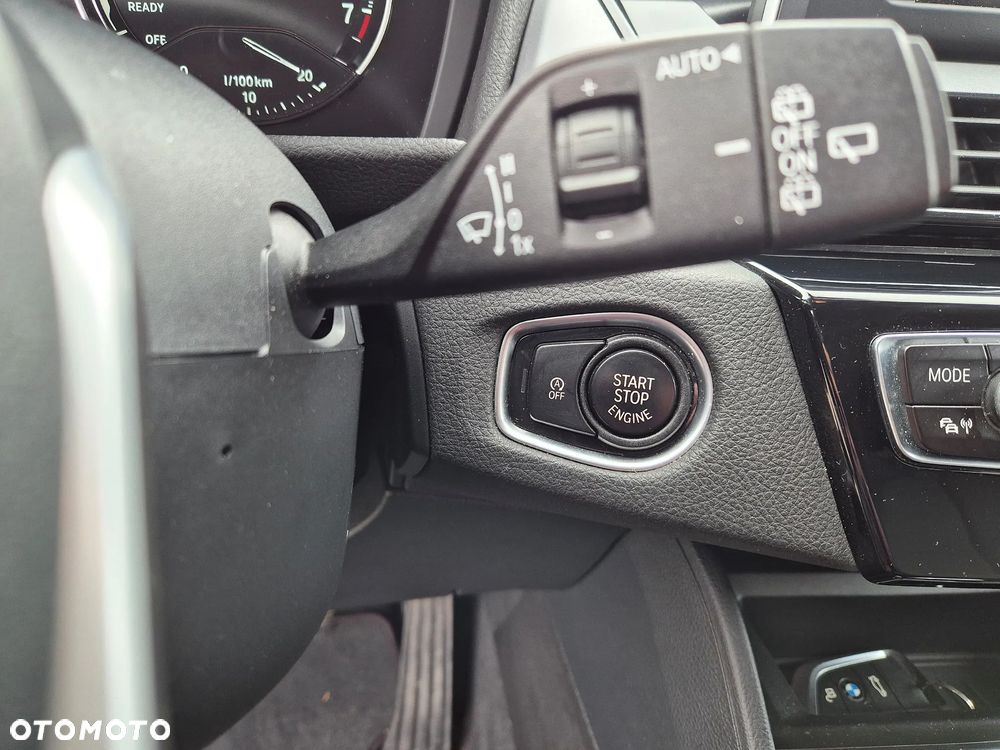BMW Seria 2 218i - 24