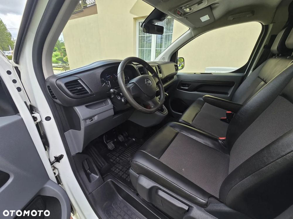 Opel Vivaro - 18