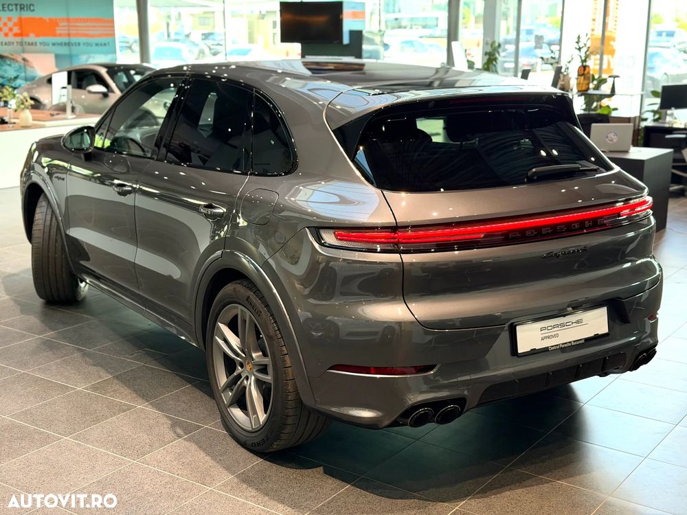 Porsche Cayenne - 6