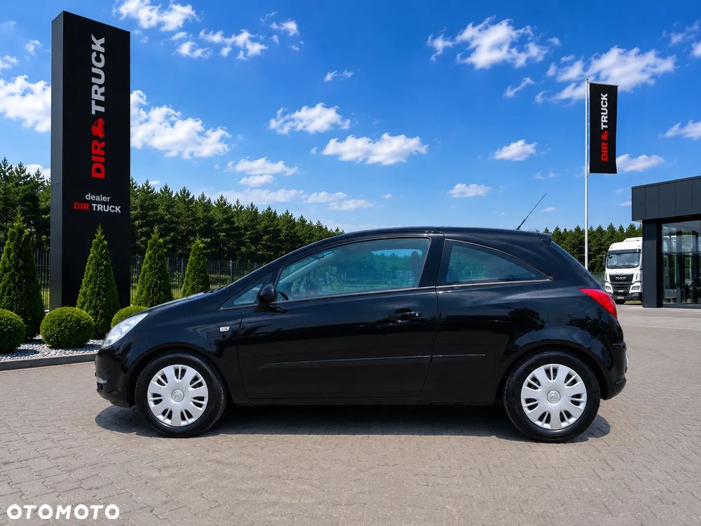 Opel Corsa 1.2 16V Cosmo - 8