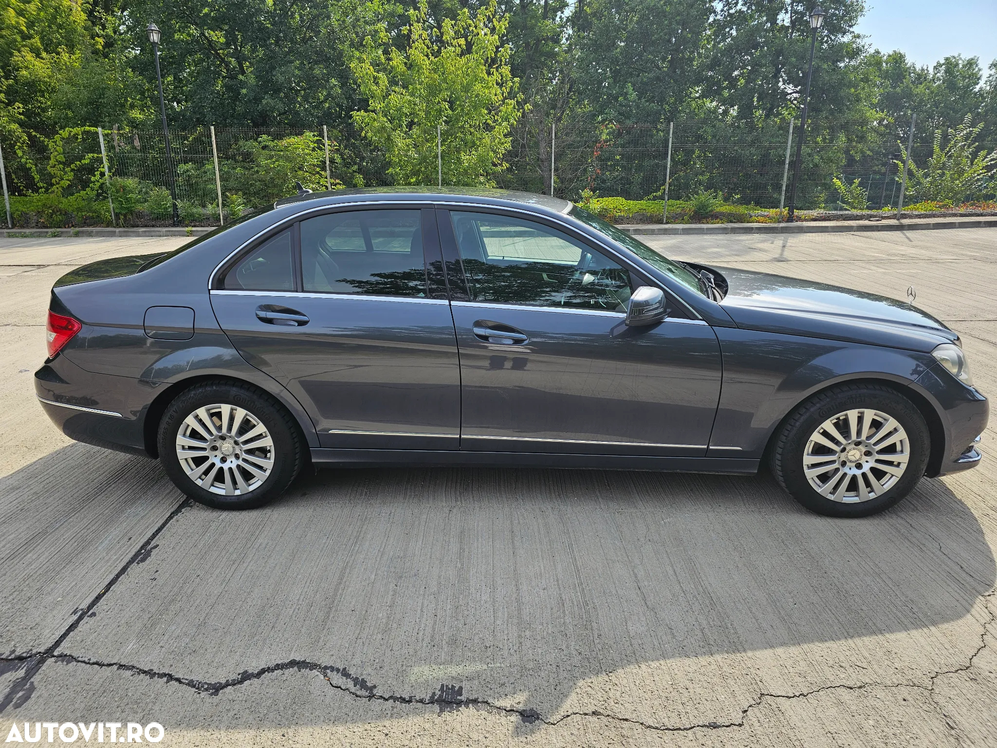 Mercedes-Benz C 220 CDI DPF (BlueEFFICIENCY) 7G-TRONIC Elegance - 3