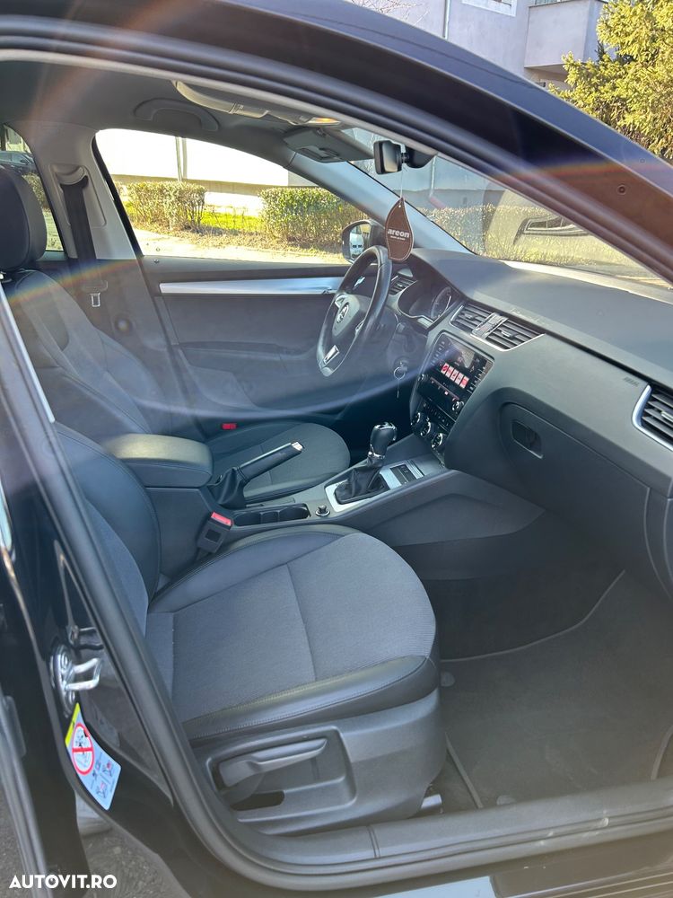 Skoda Octavia 1.6 TDI DSG Premium Edition - 15