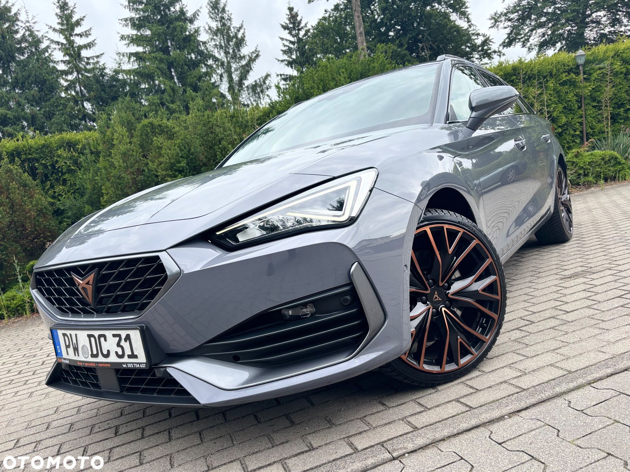 Cupra Leon Sportstourer 1.4 e-Hybrid (180 kW System) VZ - 1