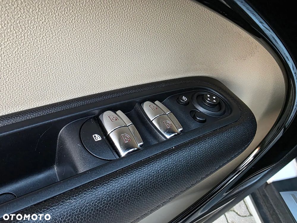 MINI Countryman - 16